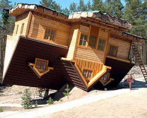 03upside-down-house